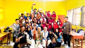 KKN Posko 06 UIN Madura Gelar Edukasi Menabung Sejak Dini di SDN Bulangan Haji 02