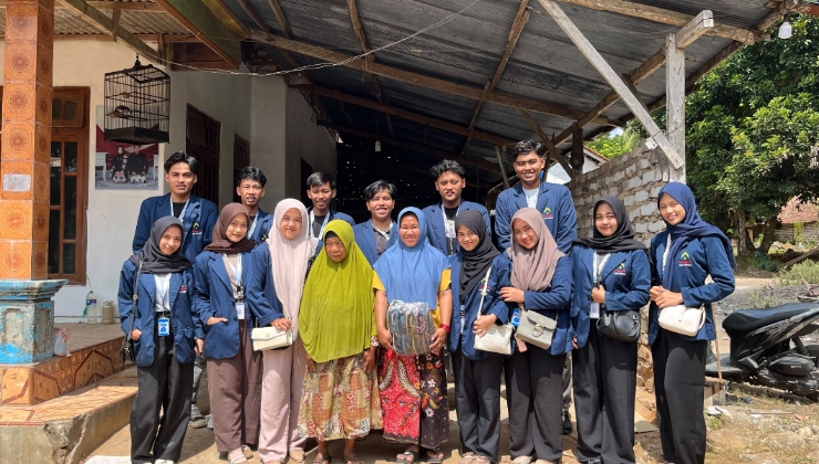 Mahasiswa KKN Posko 4 Dorong UMKM Desa Pasanggar Masuk Ekosistem Digital