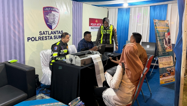Tak Sekadar Kawal Lalu Lintas, Satlantas Sumenep Buka Pelayanan di Tengah Madura Culture Festival 4