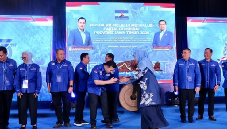 Sinyal Politik di Musda Demokrat Jatim: Khofifah Doakan Emil Dardak Pimpin Jawa Timur