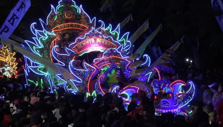Bukan Sekadar Dentuman, Festival Tongtong Sumenep Hidupkan Kembali Warisan Leluhur Madura