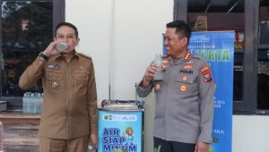Tak Cuma Urus Berkas, Warga Kini Bisa Nikmati Air Minum Halal Gratis di Polresta Malang Kota